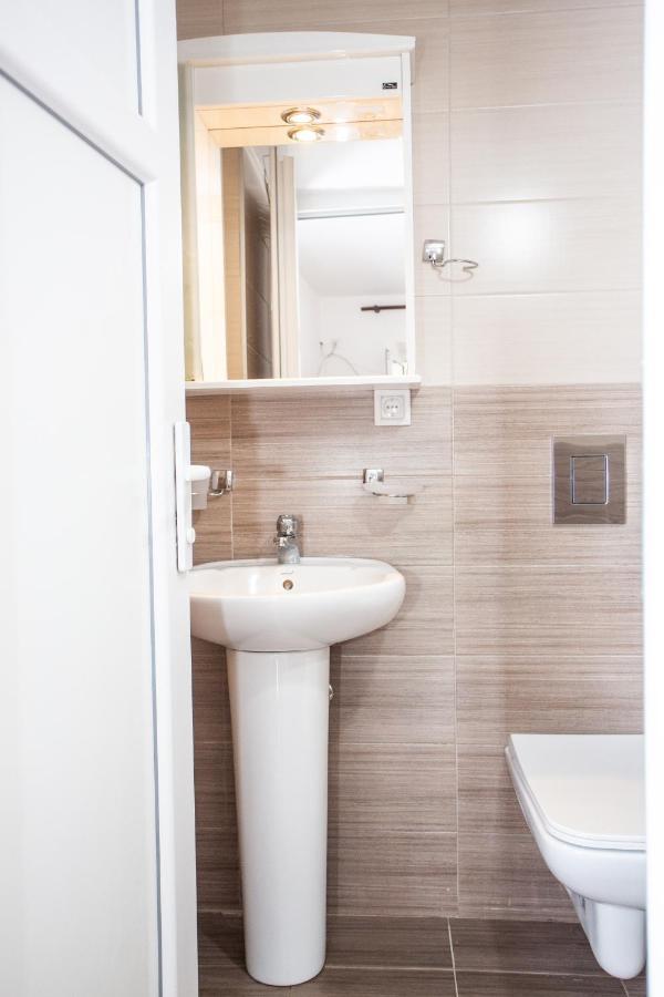 Apartments Jelena Улцинь Екстер'єр фото