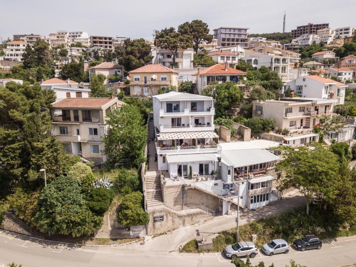 Apartments Jelena Улцинь Екстер'єр фото